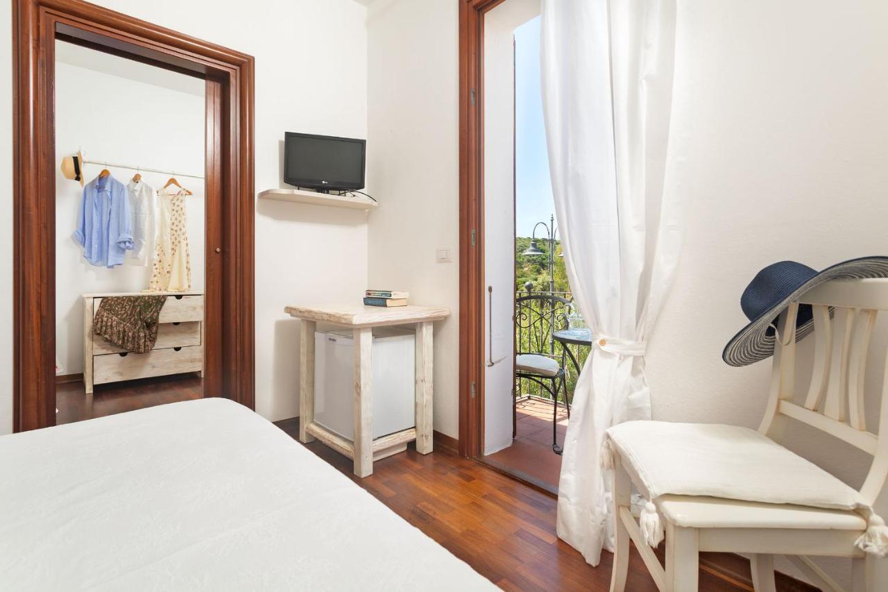 Deluxe Double Room Extra Bed